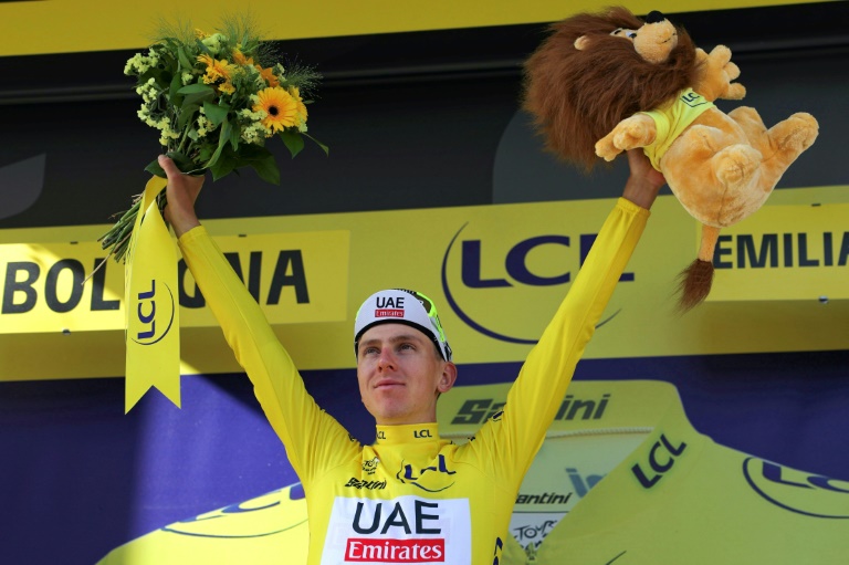 Le coureur slovène Tadej Pogacar après la 2e étape du Tour de France, à Bologne, le 30 juin 2024