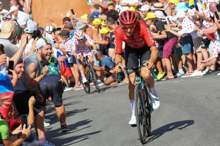 Le coureur français Kévin Vauquelin lors de sa victoire sur la 2e étape du Tour de France, entre Cesenatico et Bologne, le 30 juin 2024