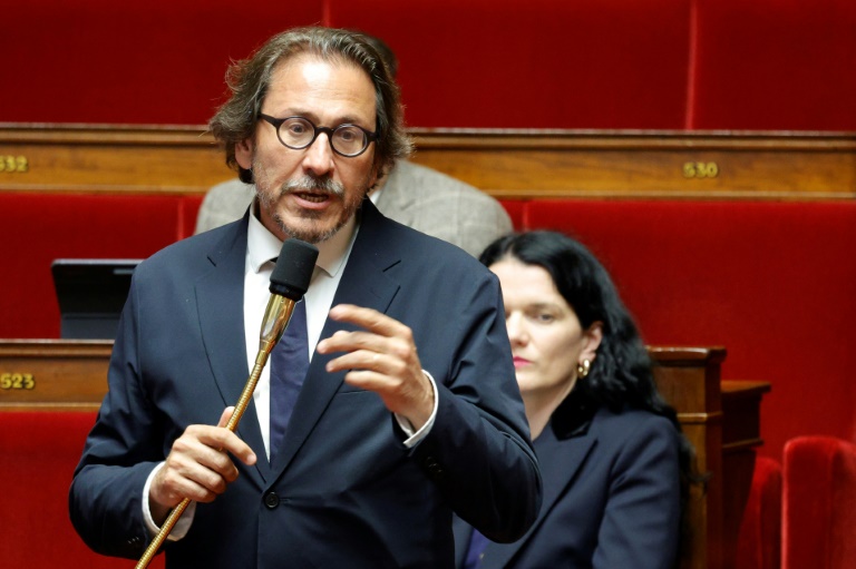 Le député socialiste Jérôme Guedj s'exprime à l'Assemblée nationale, à Paris, le 14 mai 2024