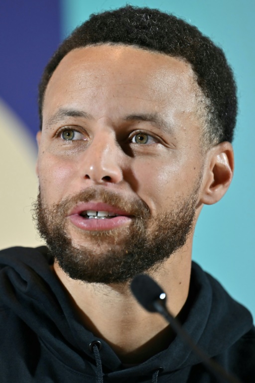 Le basketteur Stephen Curry, le meneur de Team USA, en conférence de presse le 25 juillet 2024 à  Paris