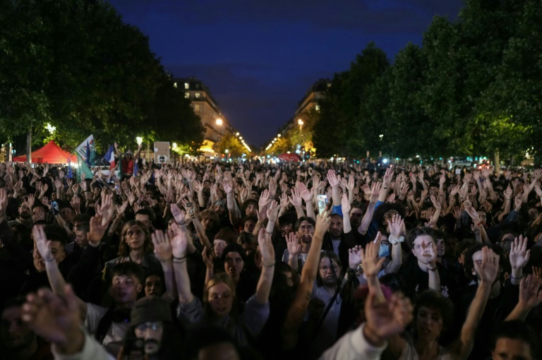 La foule de manifestants contre l'extrême droite rassemblés à Paris le 30 juin 2024