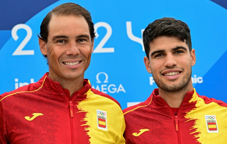 Rafa Nadal et Carlos Alcaraz au village olympique, le 24 juillet 2024, seront probablement associés en double lors du tournoi olympique de tennis de Paris