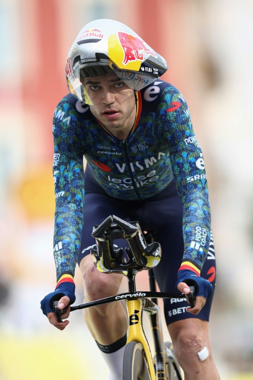 Le coureur belge Wout Van Aert à l'arrivée de la 21e et dernière étape du Tour de France, le 21 juillet 2024, à Nice