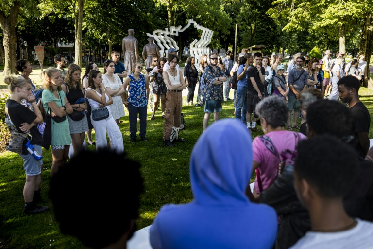 Hommage aux migrants morts lors d'une tentative de traversée de la Manche, le 19 juillet 2024 à Calais