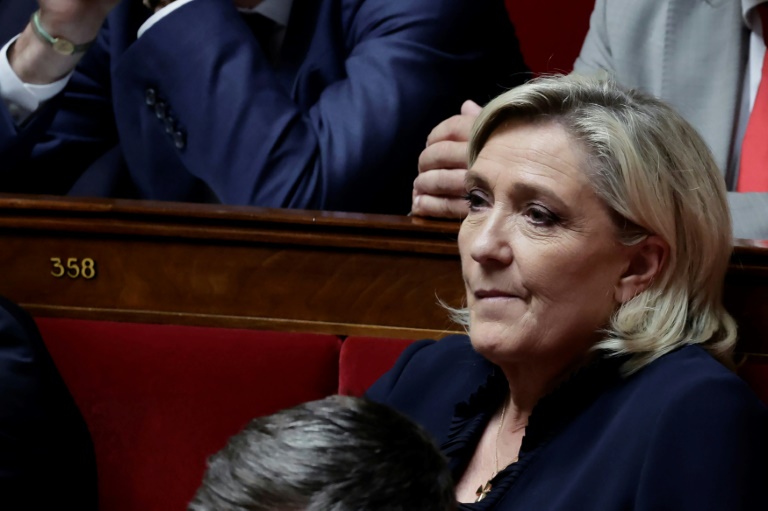 La députée Marine Le Pen (Rassemblement national) dans l'hémicycle de l'Assemblée, le 18 juillet 2024 à Paris