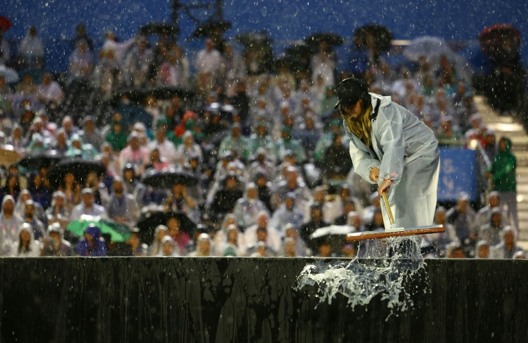 Le show grandiose, tant attendu, a répondu présent mais la pluie aussi à la cérémonie d'ouverture des JO à Paris le 26 juillet 2024