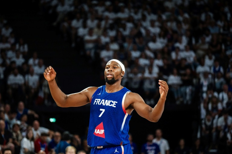 Guerschon Yabusele Victor Wembanyama Décines-Charpieu le 12 juillet 2024