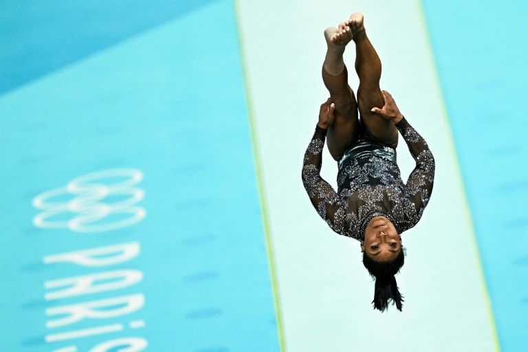 La gymnaste américaine Simone Biles lors de l'épreuve individuelle des JO, le 28 juillet 2024 à Bercy