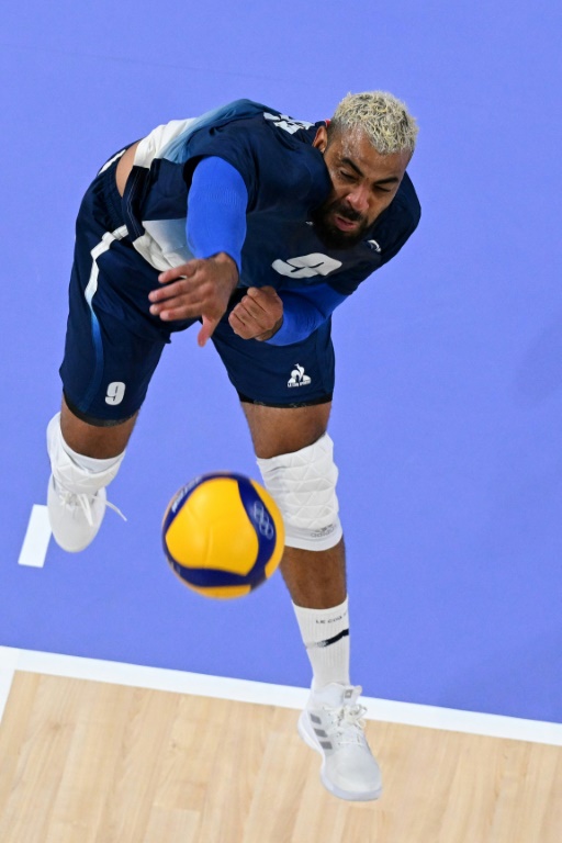 Le joueur de l'équipe de France de volley Earvin Ngapeth lors du quart de finale des JO des Bleus contre l'Allemagne, le 5 août à Paris