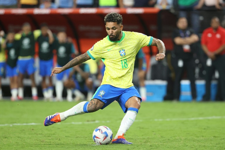 Le milieu de la Juventus Turin Douglas Luiz avec le Brésil, le 6 juillet 2024 à Las Vegas