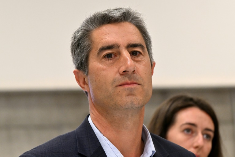 François Ruffin pendant l'annonce des résultats du second tour des législatives, le 7 juillet 2024 à Flixecourt, dans la Somme