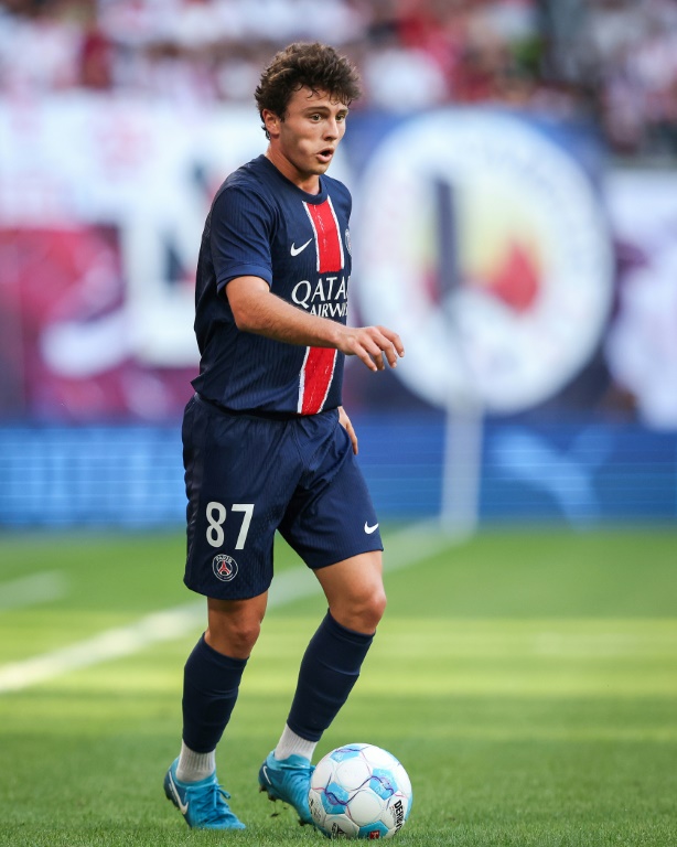 Le milieu de terrain portugais du PSG Joao Neves, recrue du PSG, lors d'un match de pré-saison à Leipzig, le 10 août 2024