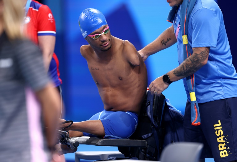 Le nageur brésilien Gabriel Geraldo lors du 100 m dos de para-natation S2, le 29 août 2024 à La Défense Arena