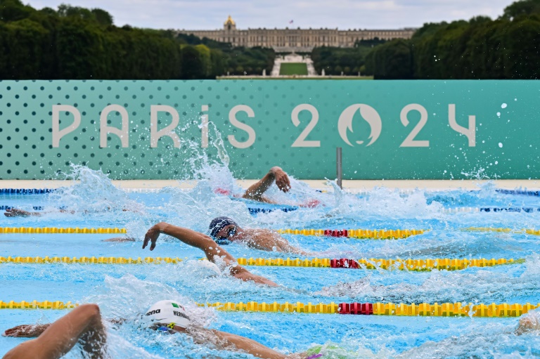 Le 200m nage libre dans le cadre des épreuves de pentahhlon moderne des Jeux de Paris 2024, le 9 août 2024, au châteu de Versailles