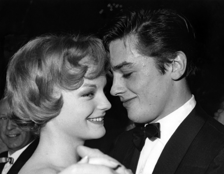 Romy Schneider et Alain Delon le 20 mars 1959 à Munich, en Allemagne