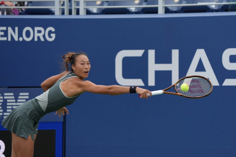 La Chinoise Zheng Qinwen a éliminé l'Allemande Jule Niemeier au troisième tour de l'US Open le 30 août 2024 à Paris