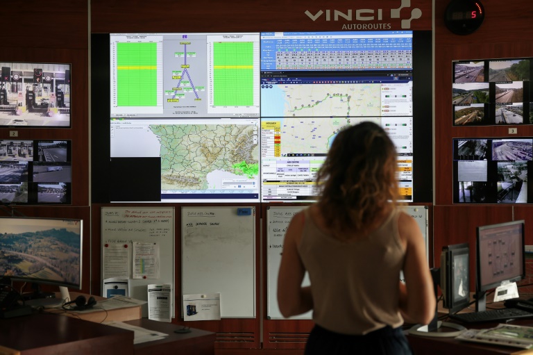 Poste de contrôle de Vinci Autoroute à Valence, dans le sud-est de la France, le 16 août 2024