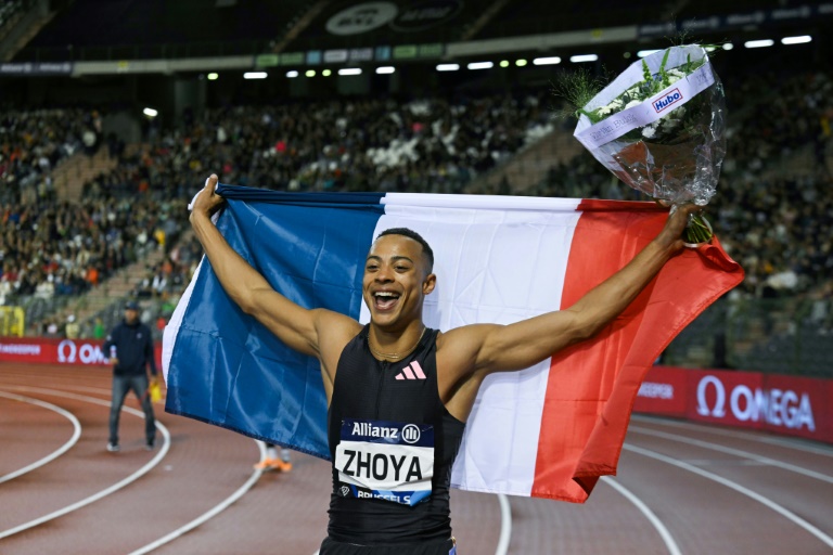 Le Français Sasha Zhoya après sa victoire dans le 110 mètres haies lors du Mémorial Van Damme de Ligue de Diamant d'athlétisme à Bruxelles le 13 septembre 2024.