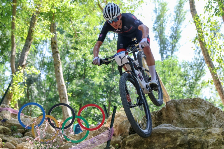 Le Britannique Tom Pidcock, champion olympique en VTT le 29 juillet2024 sur la colline d'Elancourt, sera au départ du Tour de Grande-Bretagne (3 - 8 septembre)