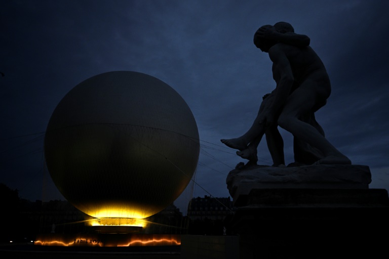 La vasque olympique le 8 septembre 2024 au Jardin des Tuileries, à Paris