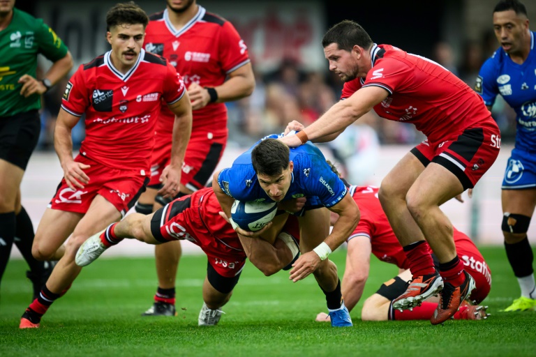 Le Vannetais Paul Surano (c) marque une essai contre Lyon, le 21 septembre 2024 à Vannes