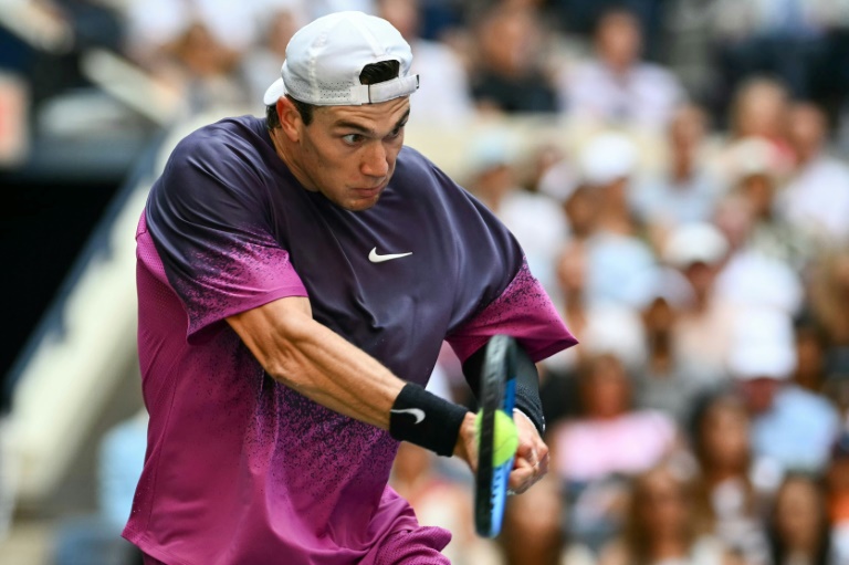 Le Britannique Jack Draper en quart de finale de l'US Open contre l'Australien Alex de Minaur le 4 septembre 2024 à New York