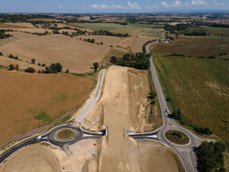 Vue aérienne du chantier de l'A69, à Verfeil (Haute-Garonne), le 2 septembre 2024