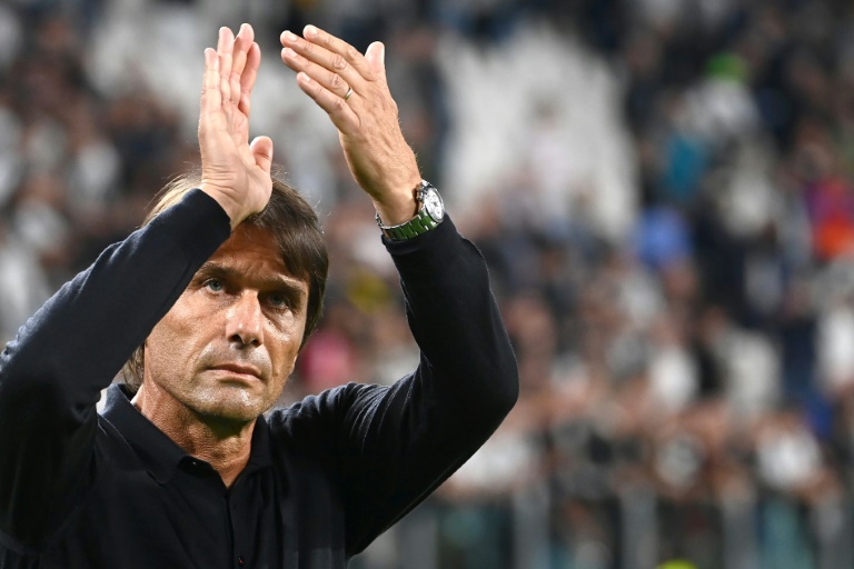 L'entraîneur de Naples Antonio Conte après le nul (0-0) de son équipe face à la Juventus en Championnat d'Italie le 21 septembre 2024 à Turin