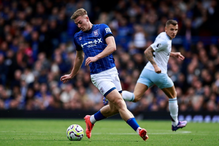 Le milieu d'Ipswich Liam Delap contre Aston Villa, le 29 septembre 2024 à Ipswich