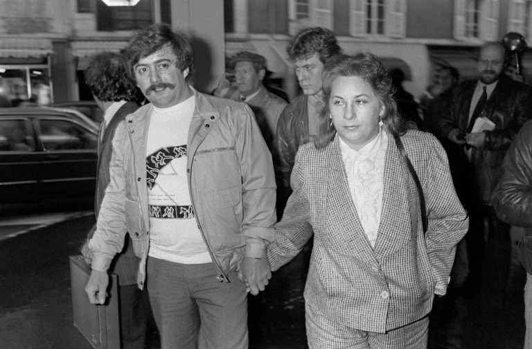 Bernard Laroche et son épouse Marie-Ange Laroche arrivent au Palais de Justice d'Epinal, le 25 mars 1985, pour une journée d'audition avec le juge Jean-Michel Lambert et Christine et Jean-Marie Villemin, qui tuera son cousin quatre jours plus tard