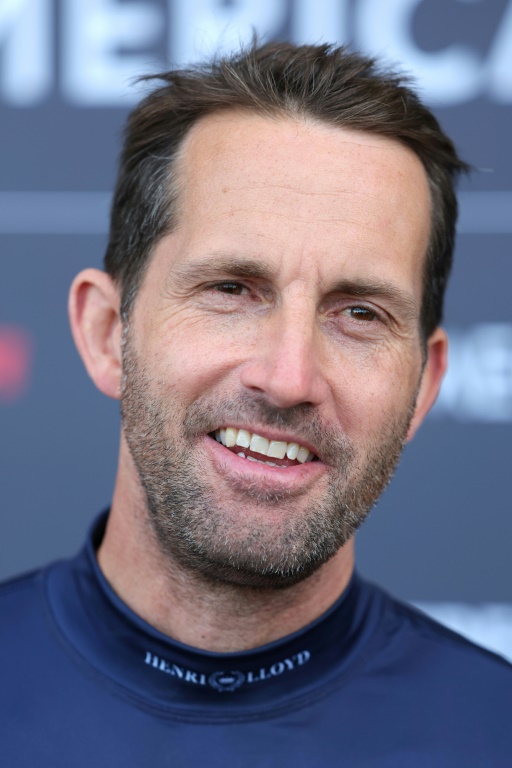 Le barreur principal d'INEOS Britannia Ben Ainslie après sa victoire en demi-finale de la Louis Vuitton Cup, à Barcelone, le 16 septembre 2024