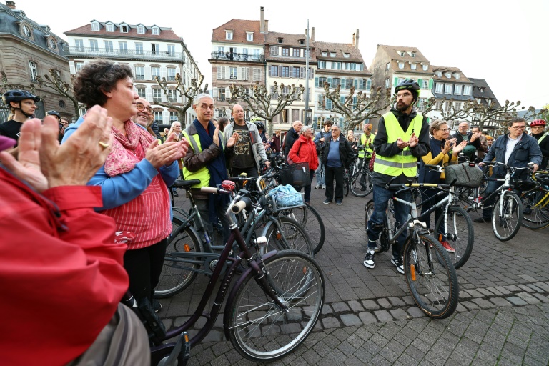 Rassemblement de cyclistes à Strasbourg le 19 octobre 2024 en mémoire de Paul Varry, un cycliste de 27 ans tué à Paris dans la semaine, écrasé par un automobiliste.