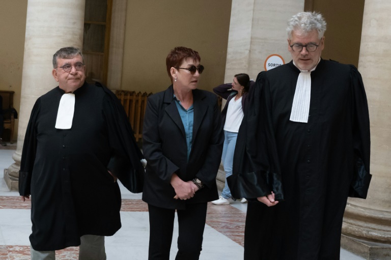 La conductrice du bus Nadine Oliveira au tribunal d'Aix-en-Provence le  7 octobre 2024