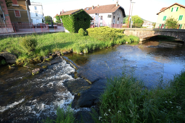 Cette image montre la Vologne le 14 juin 2017, à l'endroit où a été retrouvé le corps du petit Grégory Villemin