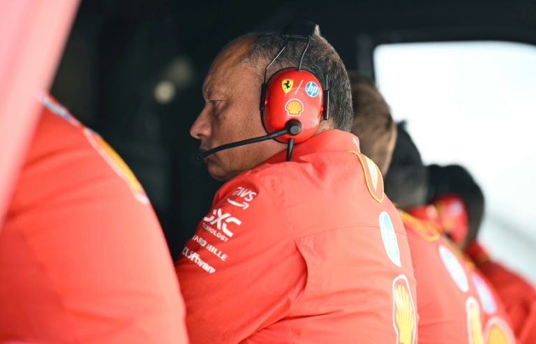 Frédéric Vasseur, le team principal de la Scuderia Ferrari, lors des essais libres du Grand Prix des Etats-Unis de F1 le 18 octobre 2024 sur le Circuit des Amériques à Austin, au Texas