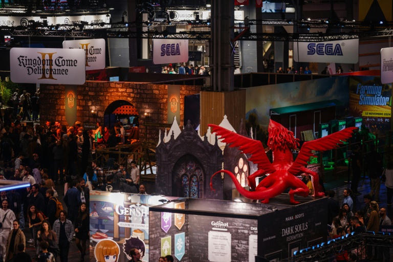 Des visiteurs à la Paris Games Week, le 22 octobre 2024 à Paris