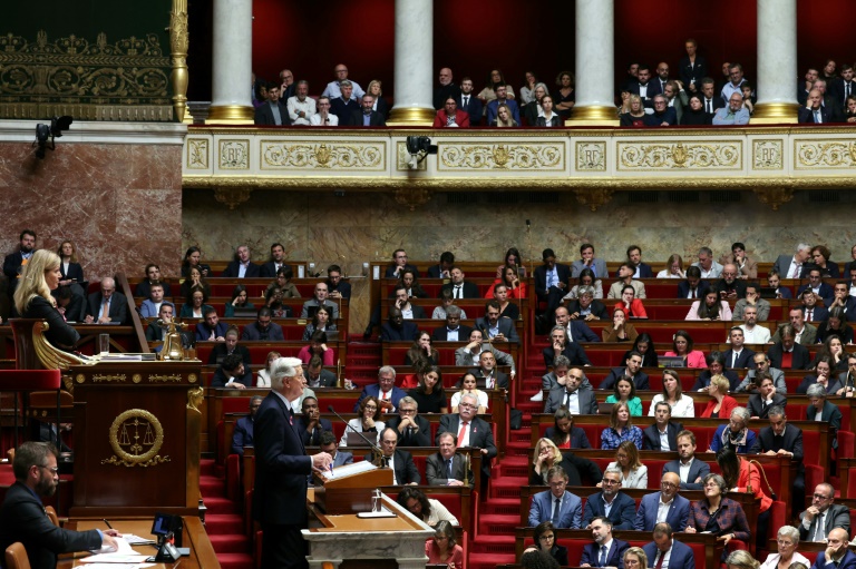 Le Premier ministre Michel Barnier devant l'Assemblée nationale lors de sa déclaration de politique générale, le 1er octobre 2024 à Paris