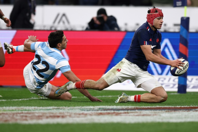 L'essai de Louis Bielle-Biarrey lors de la victoire du XV de France face à l'Argentine (37-23) le 22 novembre 2024 au Stade de France