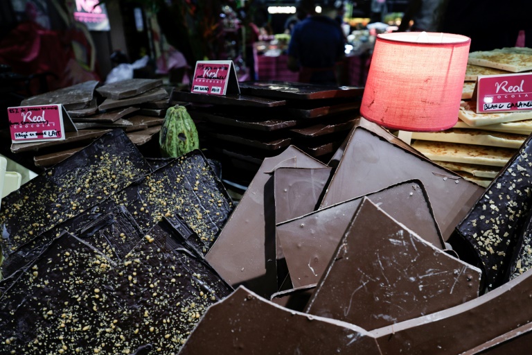 Un stand de chocolat à la soirée d'ouverture du Salon du chocolat à Paris, le 29 octobre 2024