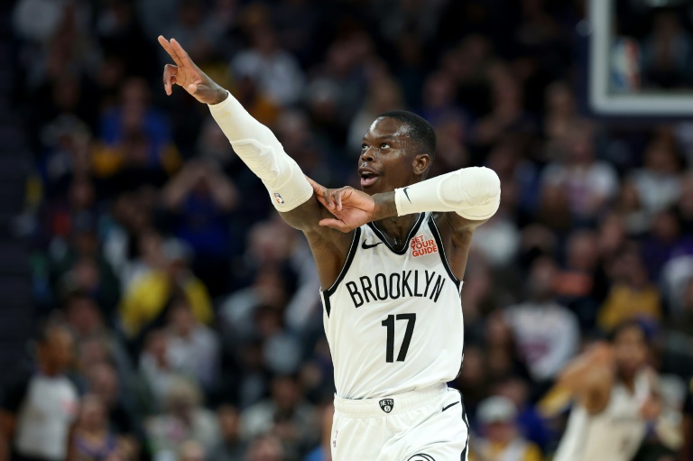 Dennis Schroder après avoir inscrit un panier avec les Brooklyn Nets contre les Golden State Warriors, le 25 novembre 2024 à San Francisco