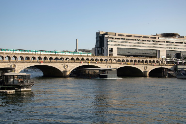 Le ministère des Finances près du pont de Bercy à Paris, le 5 juin 2023