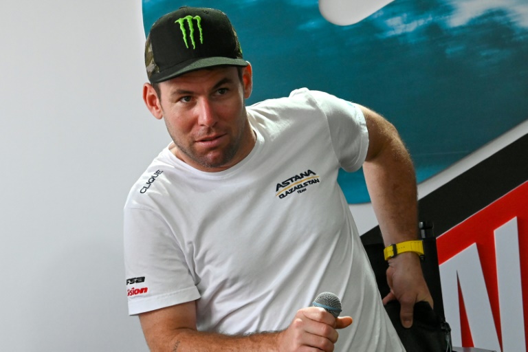 Mark Cavendish lors d'une conférence de presse avant le critérium de Singapour, le 9 novembre 2024