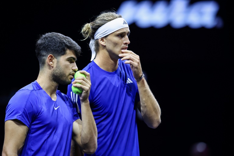 L'Espagnol Carlos Alcaraz et l'Allemand Alexander Zverev  en double lors de la Laver Cup 2024 le 20 septembre 2024 à Berlin