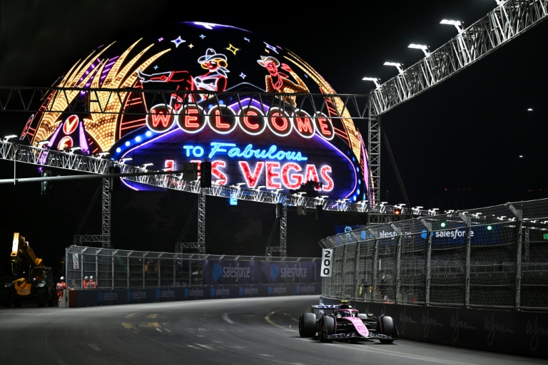 Pierre Gasly (Alpine) qualifié en troisième position sur la grille du départ du Grand Prix de Las Vegas de Formule 1, le 22 novembre 2024