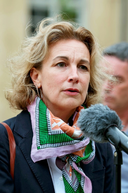 La secrétaire générale de la CFDT, Marylise Léon, à sa sortie d'une réunion avec le Premier ministre à l'hôtel Matignon, à Paris, le 24 septembre 2024