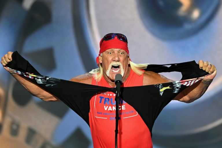 L'ancien catcheur Hulk Hogan, soutien de Donald Trump, à la convention républicaine de Milwaukee en juillet 2024