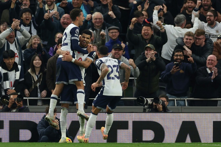 Dominik Solank, auteur d'un doublé pour Tottenham face à Aston Villa, le 3 novembre 2024 à Londres