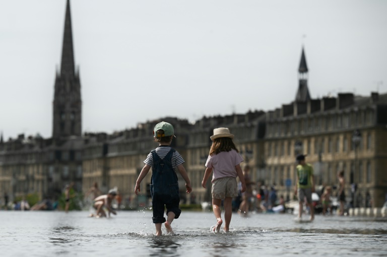 Un enfant sur cinq a des parents qui travaillent le weekend, pourtant jour privilégié des sorties en famille et à l'extérieur