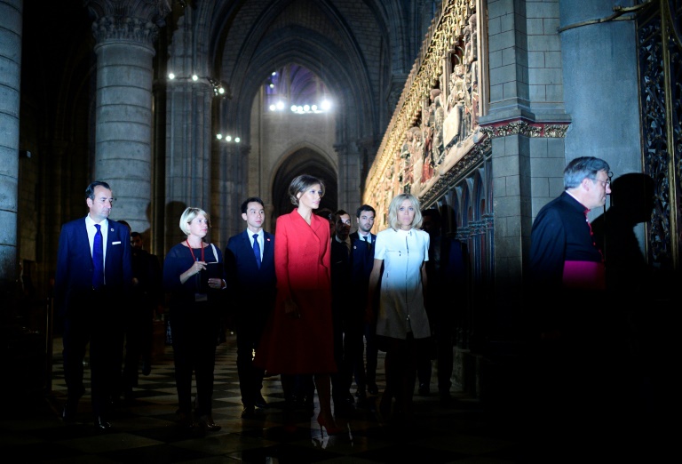 La Première dame des Etats-Unis Melania Trump visite Notre-Dame de Paris avec Brigitte Macron, le 13 juillet 2017