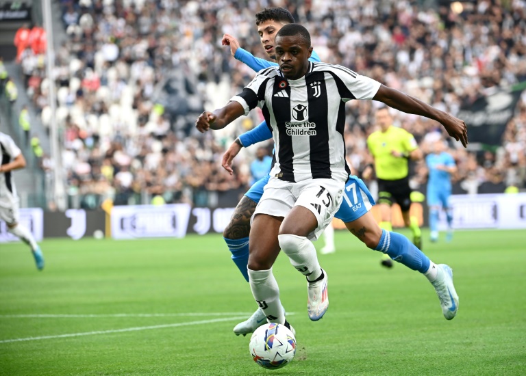 Le défenseur de la Juventus Pierre Kalulu durant le match de Championnat d'Italie contre Naples le 21 septembre 2024 à Turin